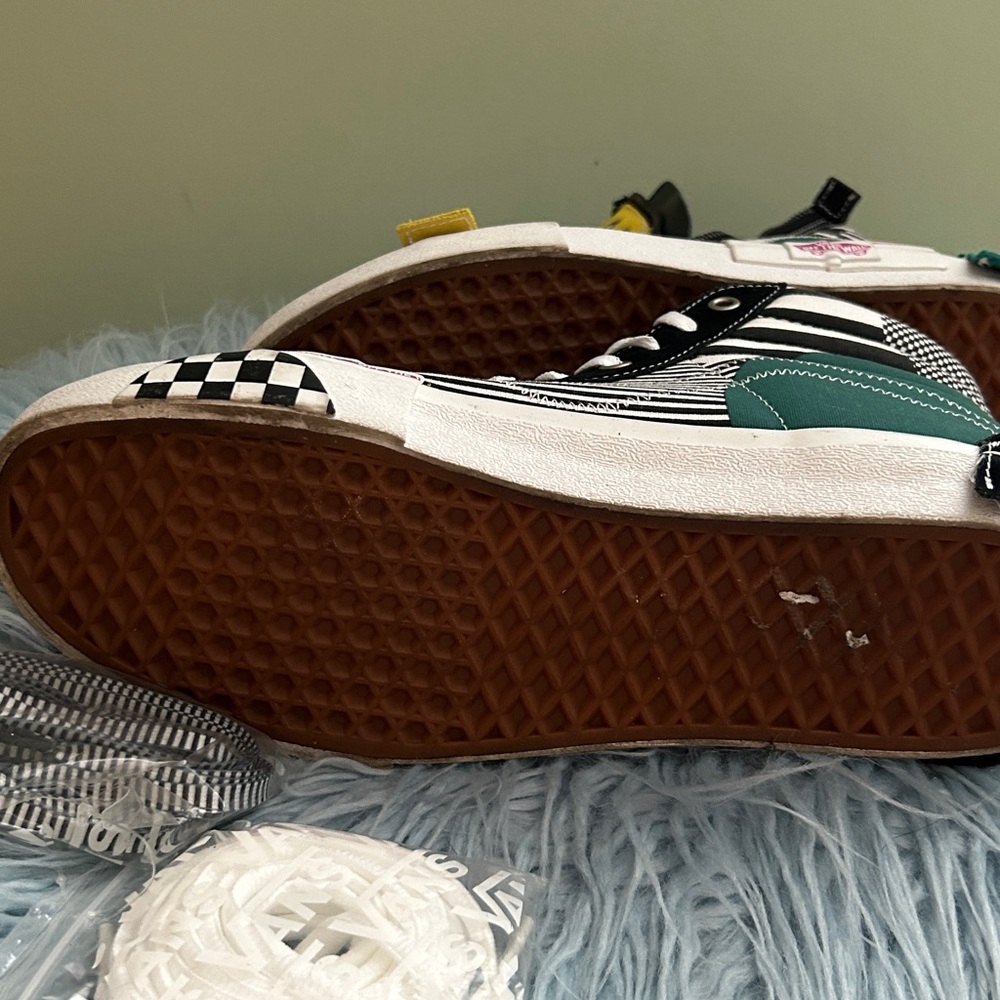 Vans Striped and Colorblock High-Tops - Picture 6 of 6